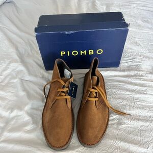 NWT Italian Piombo men’s suede lace boots
